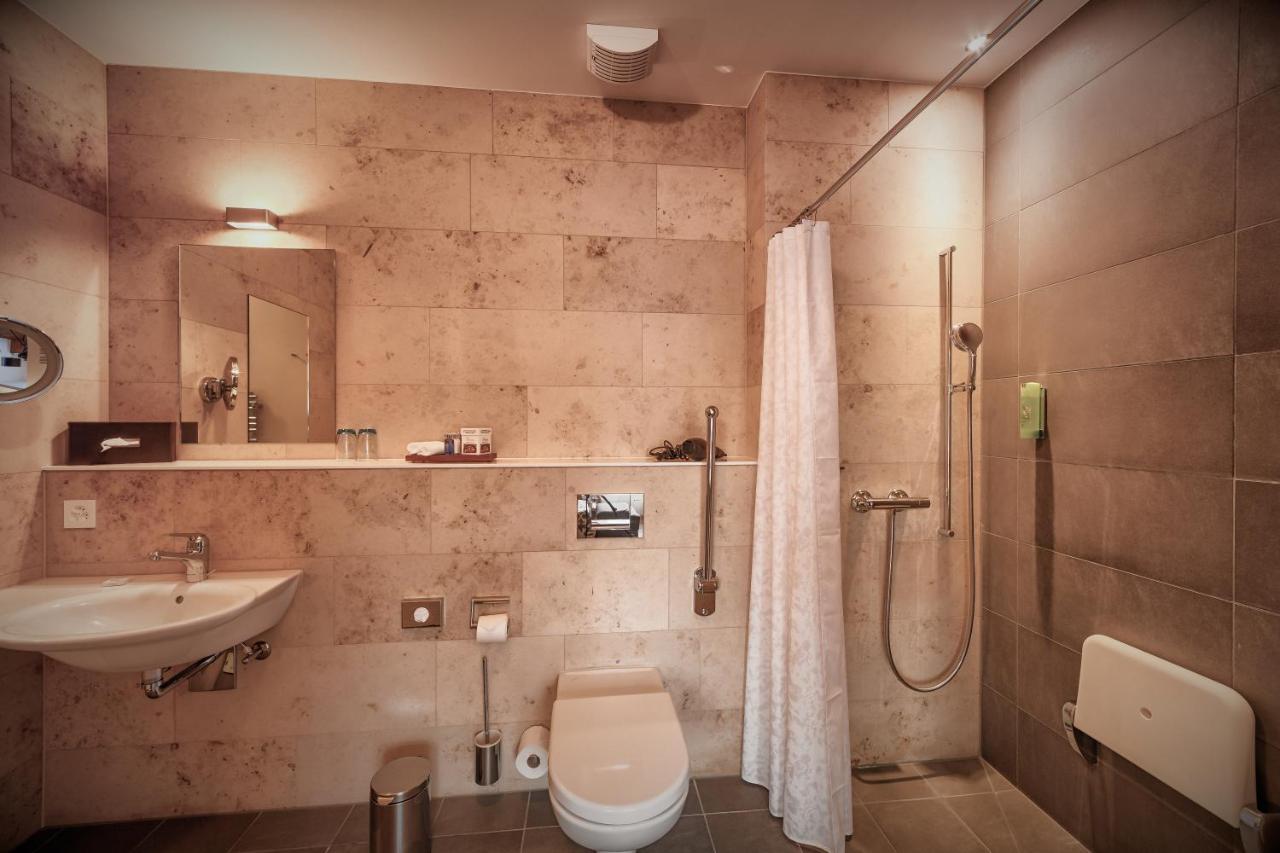 Belvedere Strandhotel Spiez Exterior foto