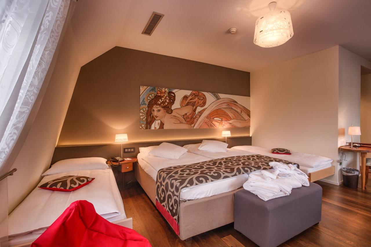 Belvedere Strandhotel Spiez Exterior foto